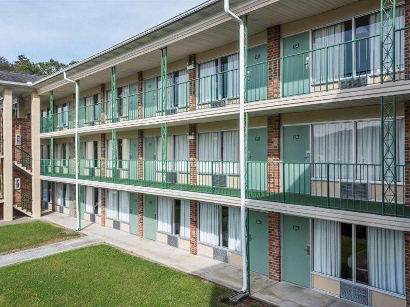 Days Inn By Wyndham Jellico - Tennessee State Line Εξωτερικό φωτογραφία