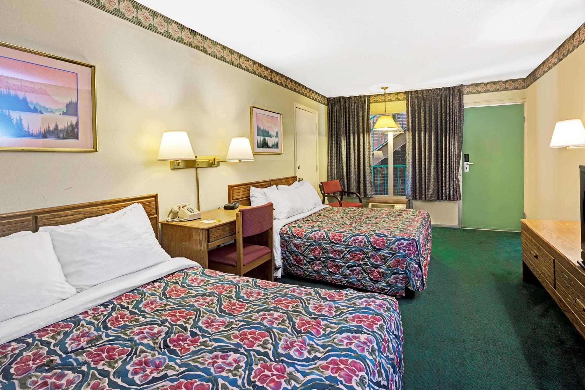 Days Inn By Wyndham Jellico - Tennessee State Line Εξωτερικό φωτογραφία