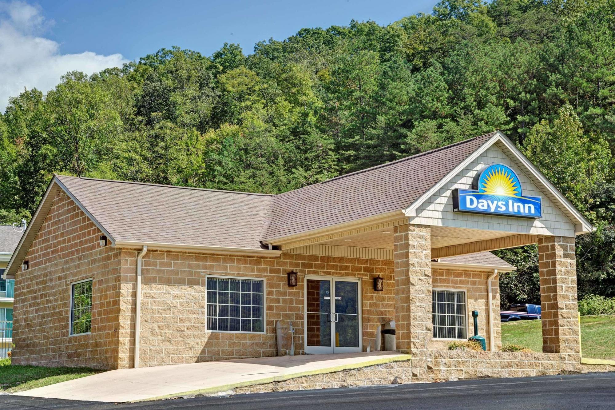 Days Inn By Wyndham Jellico - Tennessee State Line Εξωτερικό φωτογραφία